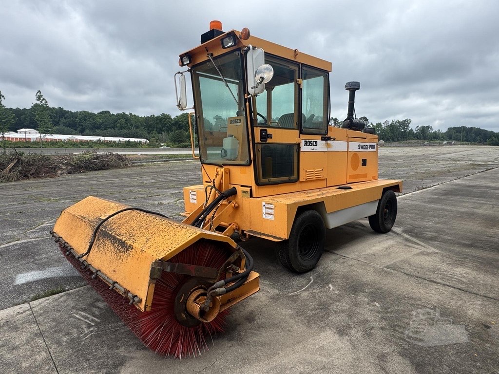 2008 Rosco 4820 — Sweepers / Broom Equipment for sale